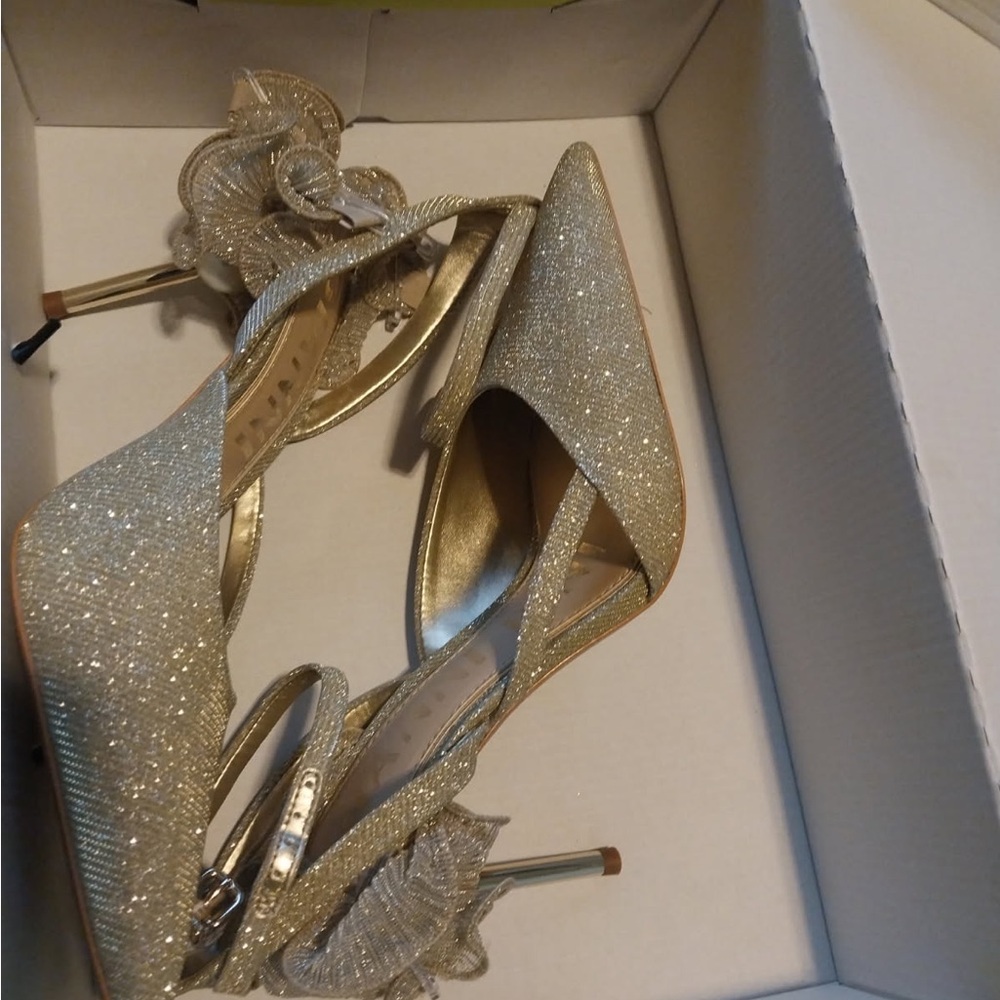 Elegant Gold Glitter Women's Heels
